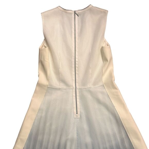 Elie Tahari Kemper Dress White Blue Ombré Fit & Flare Sleeveless Size 6 - Picture 5 of 14